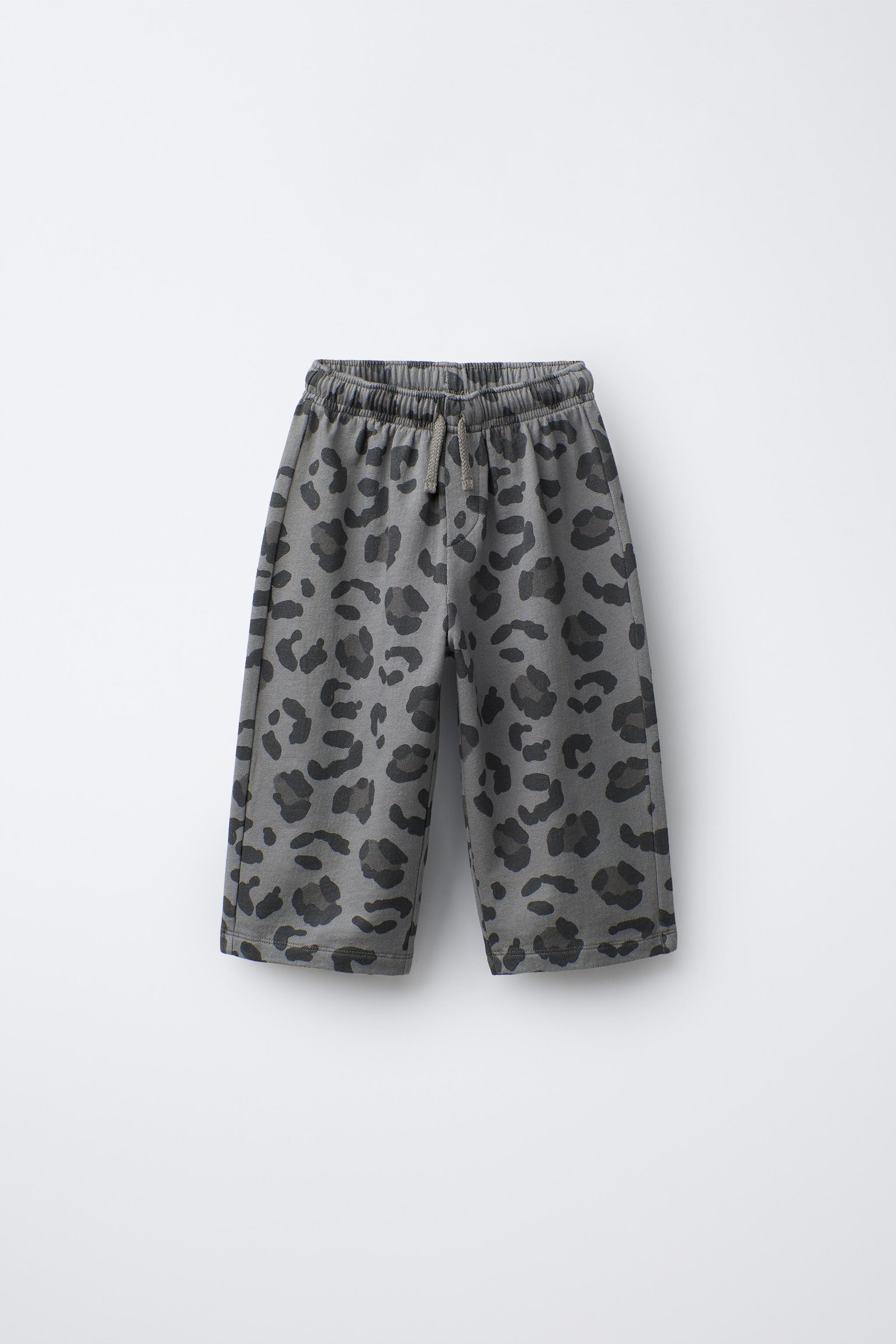 ANIMAL PRINT PLUSH STRAIGHT PANTS